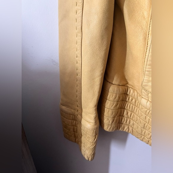 Mackage Yellow Soft Lamb Leather Biker Studded Jacket with floral lining - XS - Picture 5 of 16